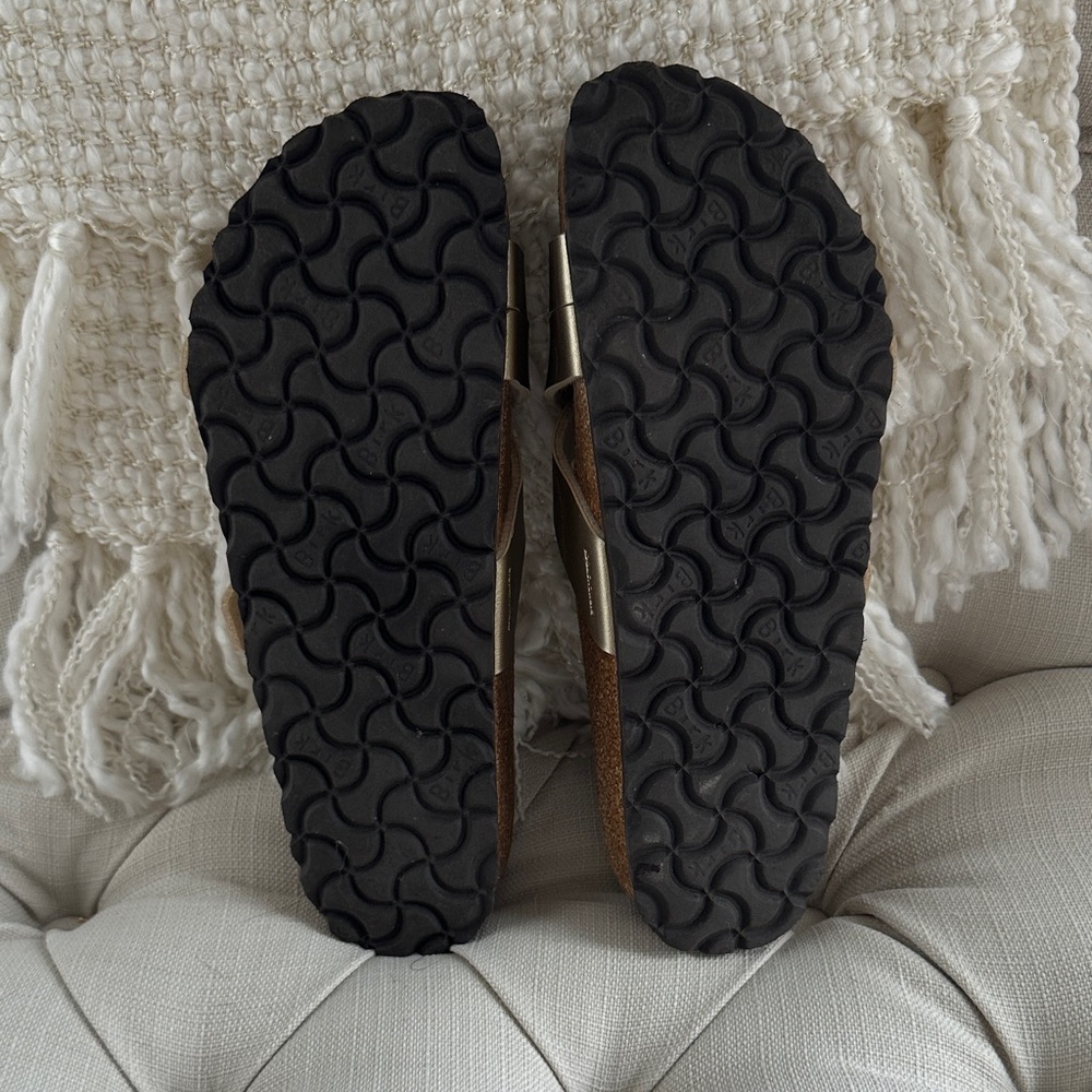Birkenstock Metallic Gold Cross-Strap Slide Sandals - Picture 3 of 6